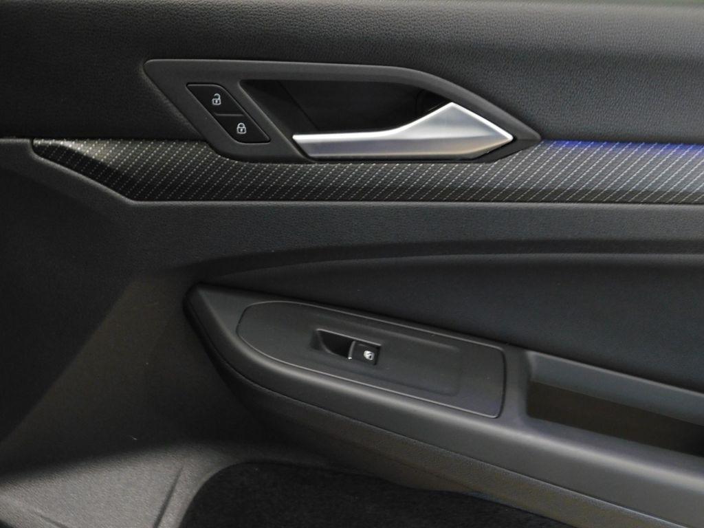 Volkswagen Golf R Base 6M 2022