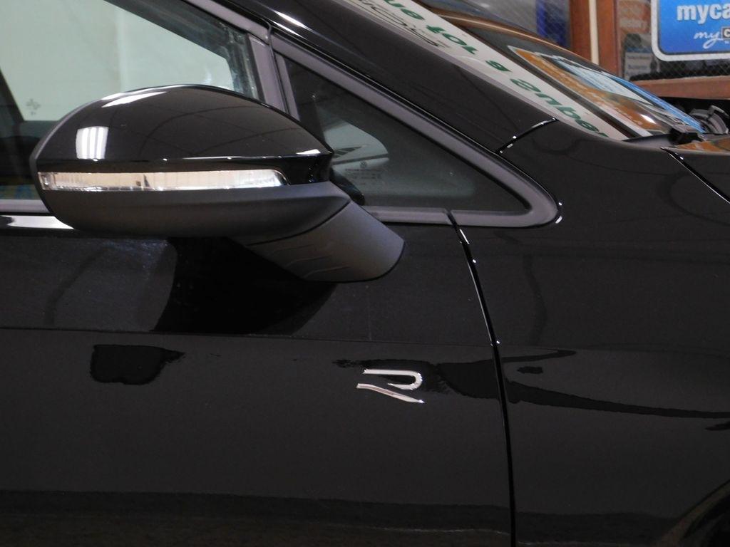 Volkswagen Golf R 2.0 TSI 2026