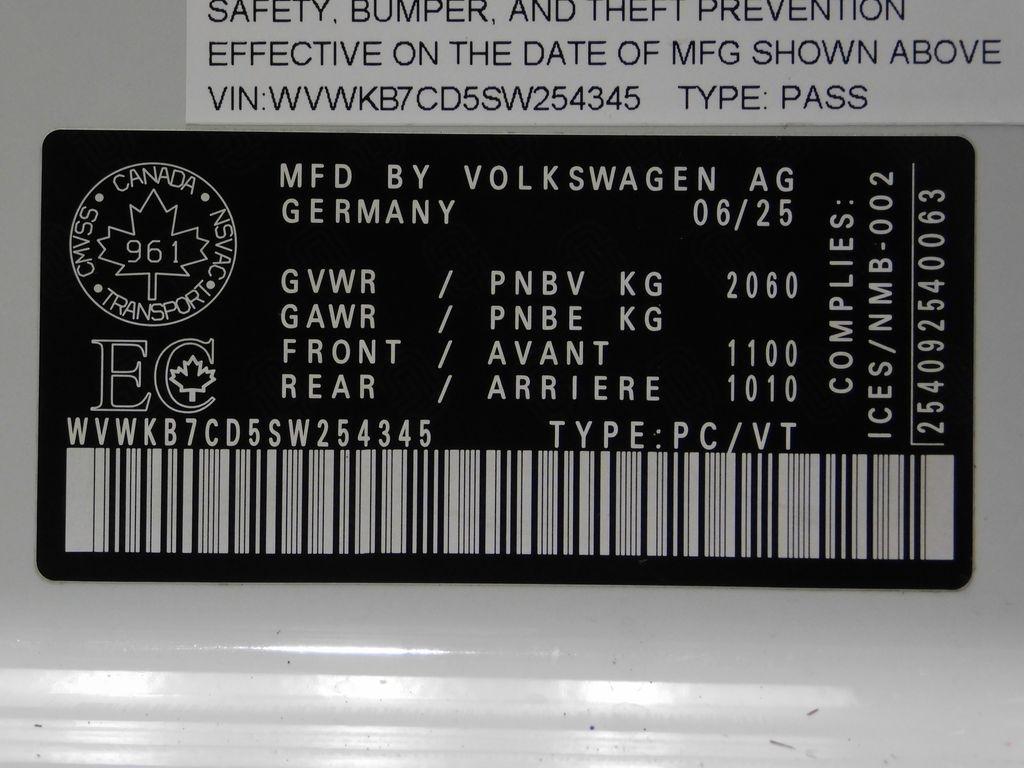 Volkswagen Golf R Black Edition 2025