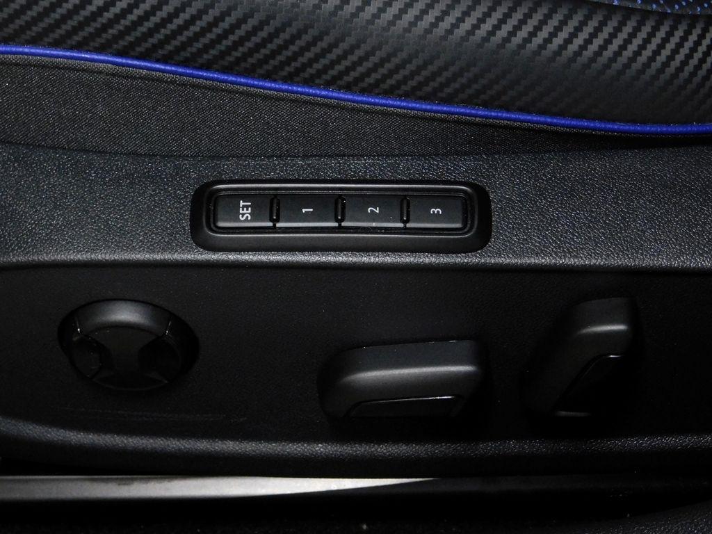 Volkswagen Golf R Black Edition 2025