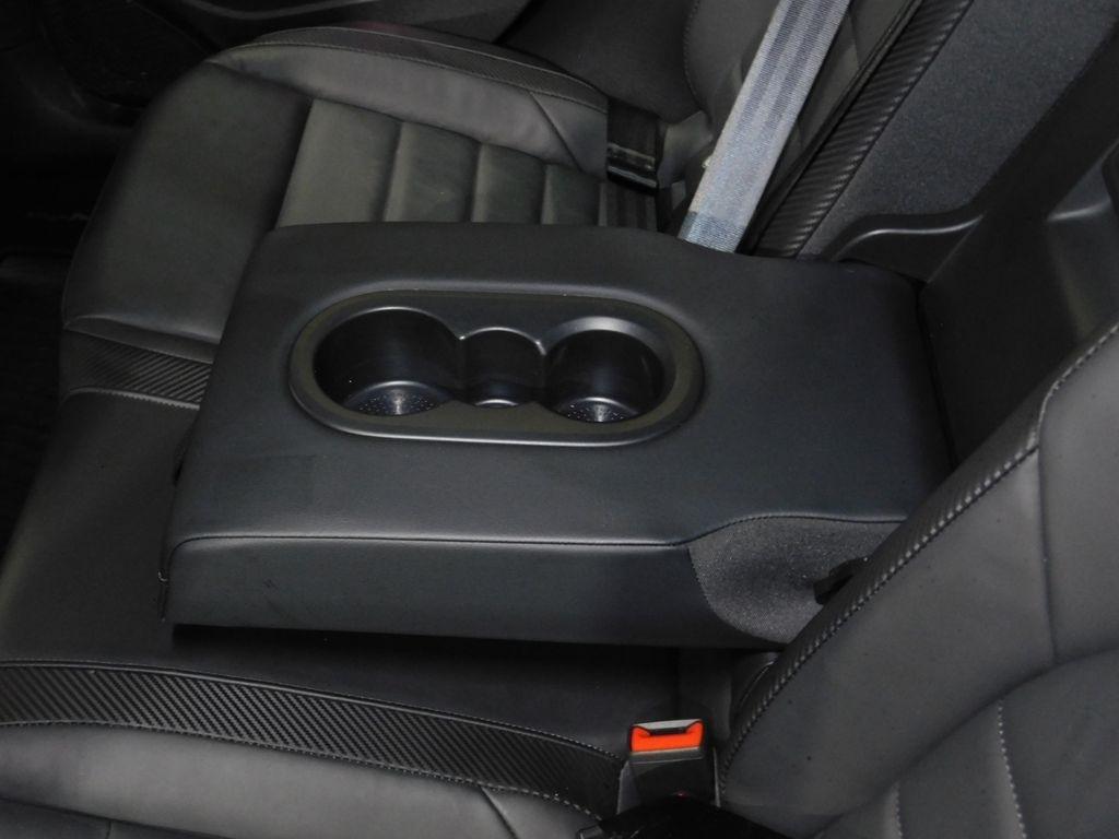 Volkswagen Golf R Black Edition 2025