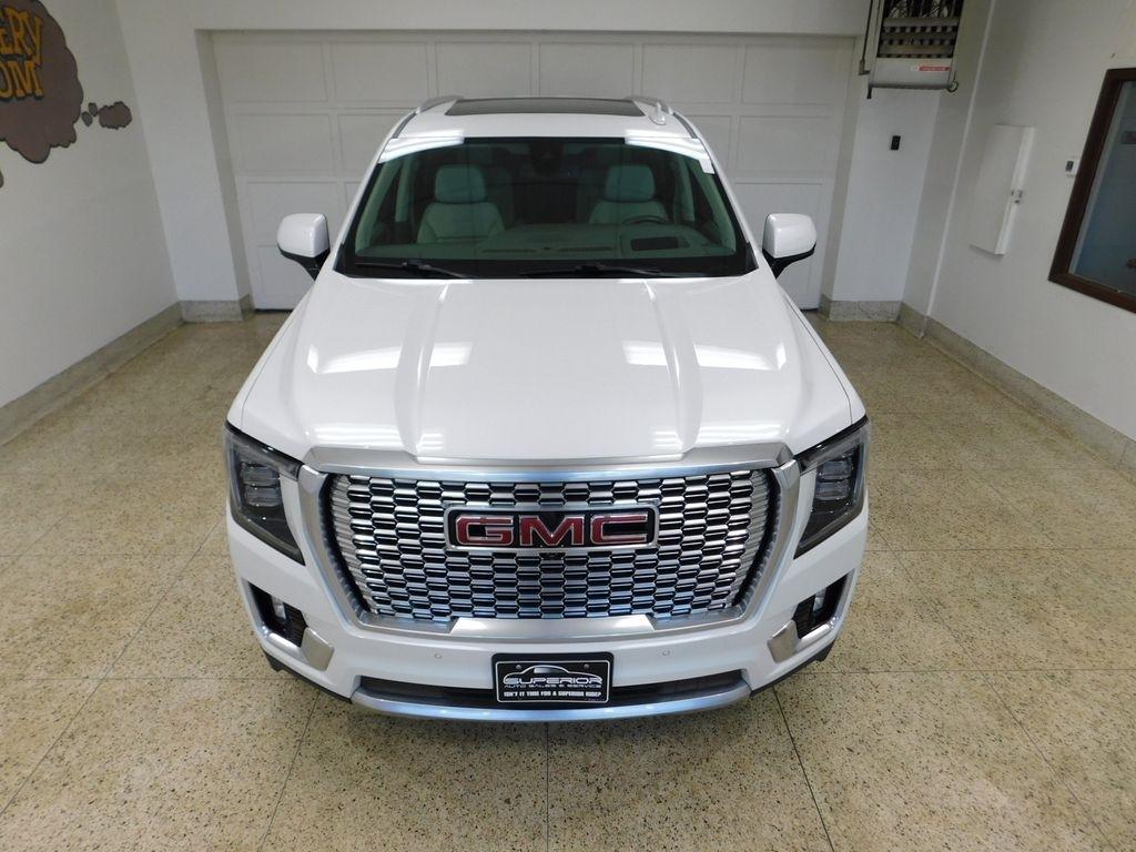 GMC Yukon Denali 4WD 2021