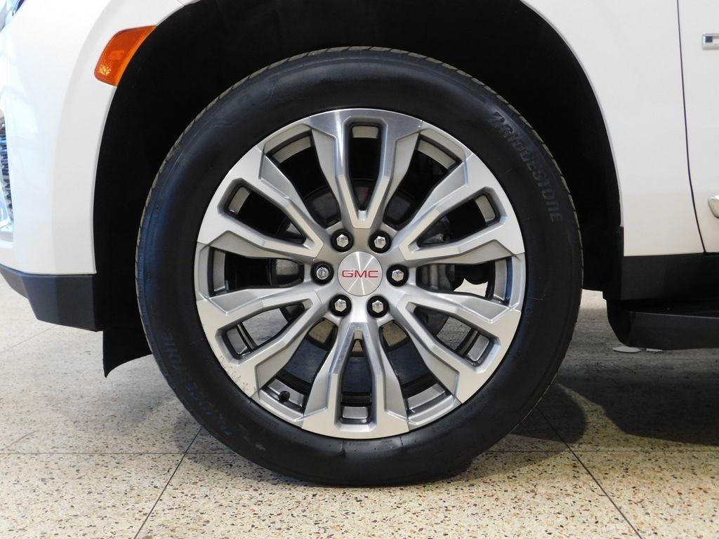 GMC Yukon Denali 4WD 2021