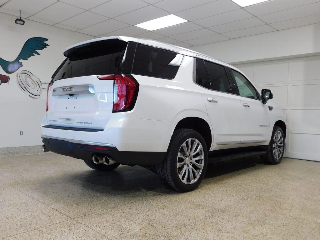 GMC Yukon Denali 4WD 2021
