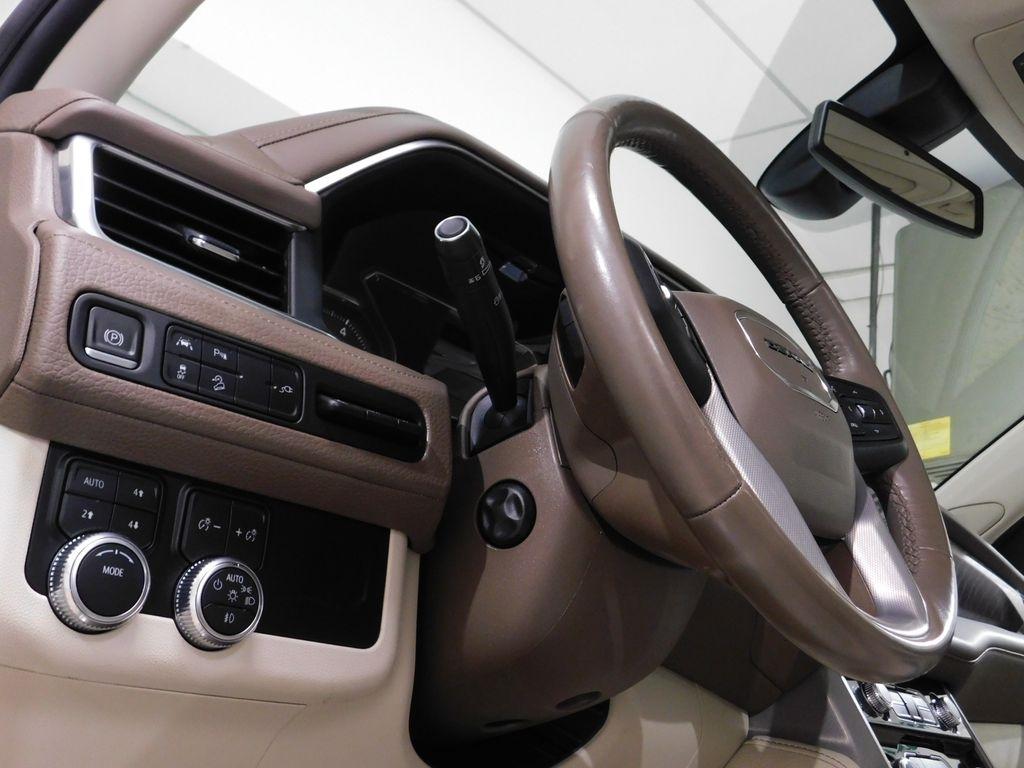 GMC Yukon Denali 4WD 2021