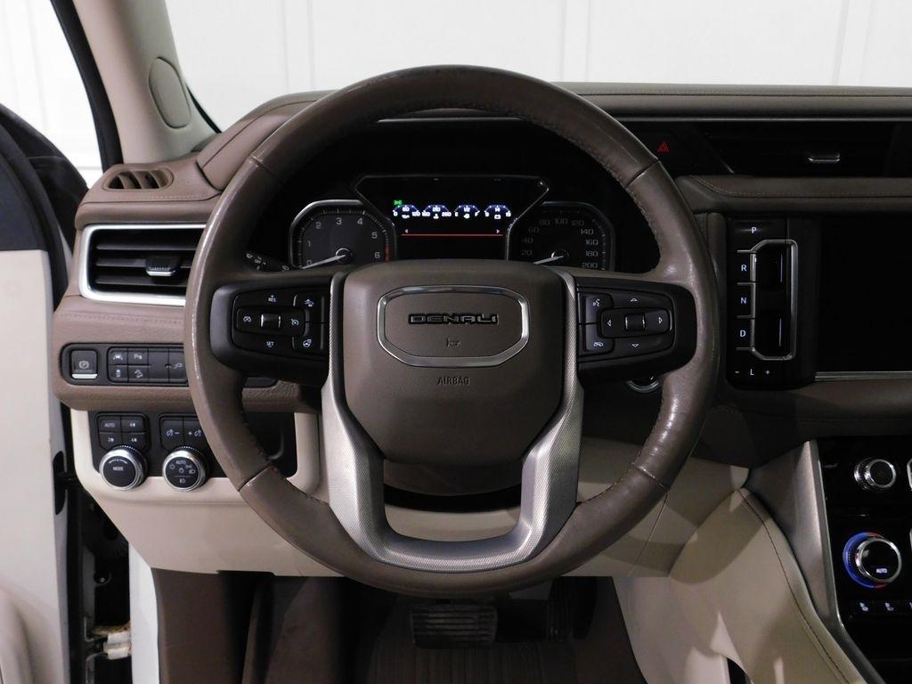 GMC Yukon Denali 4WD 2021