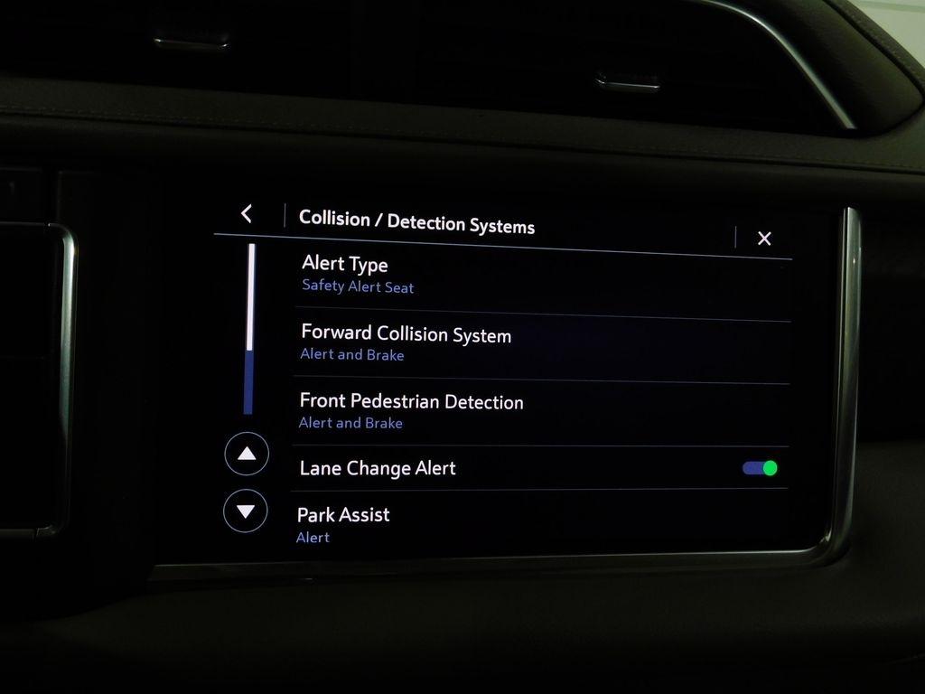 GMC Yukon Denali 4WD 2021