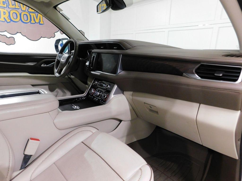 GMC Yukon Denali 4WD 2021