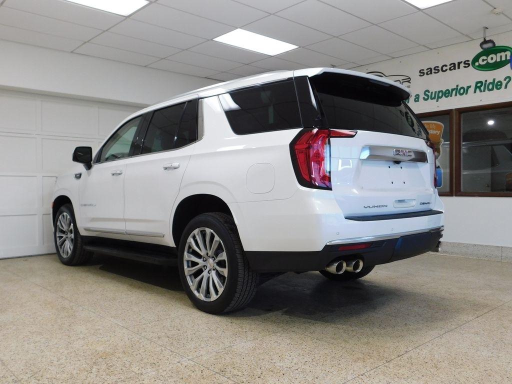 GMC Yukon Denali 4WD 2021