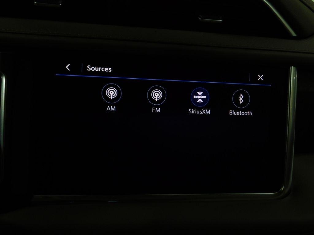 GMC Yukon Denali 4WD 2021