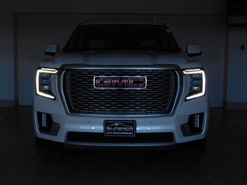 GMC Yukon Denali 4WD 2021