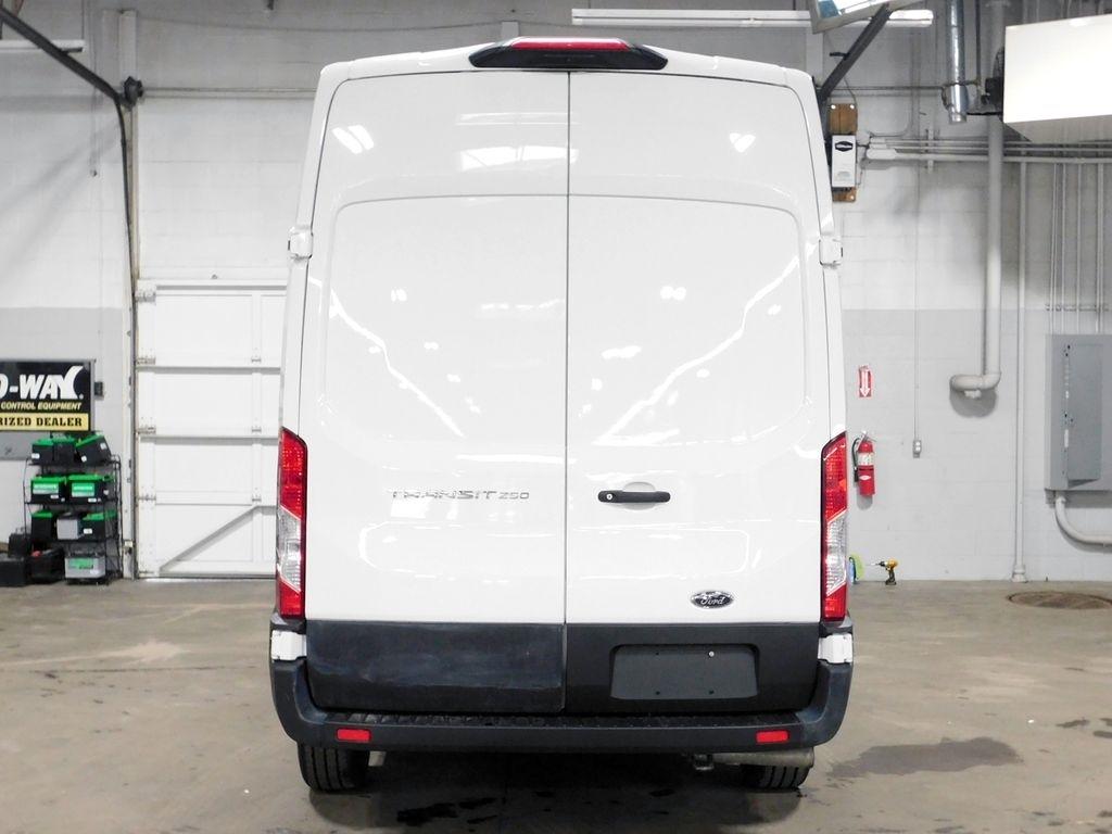 Ford Transit 250 Van High Roof w/Sliding Pass. 148-in. WB 2022
