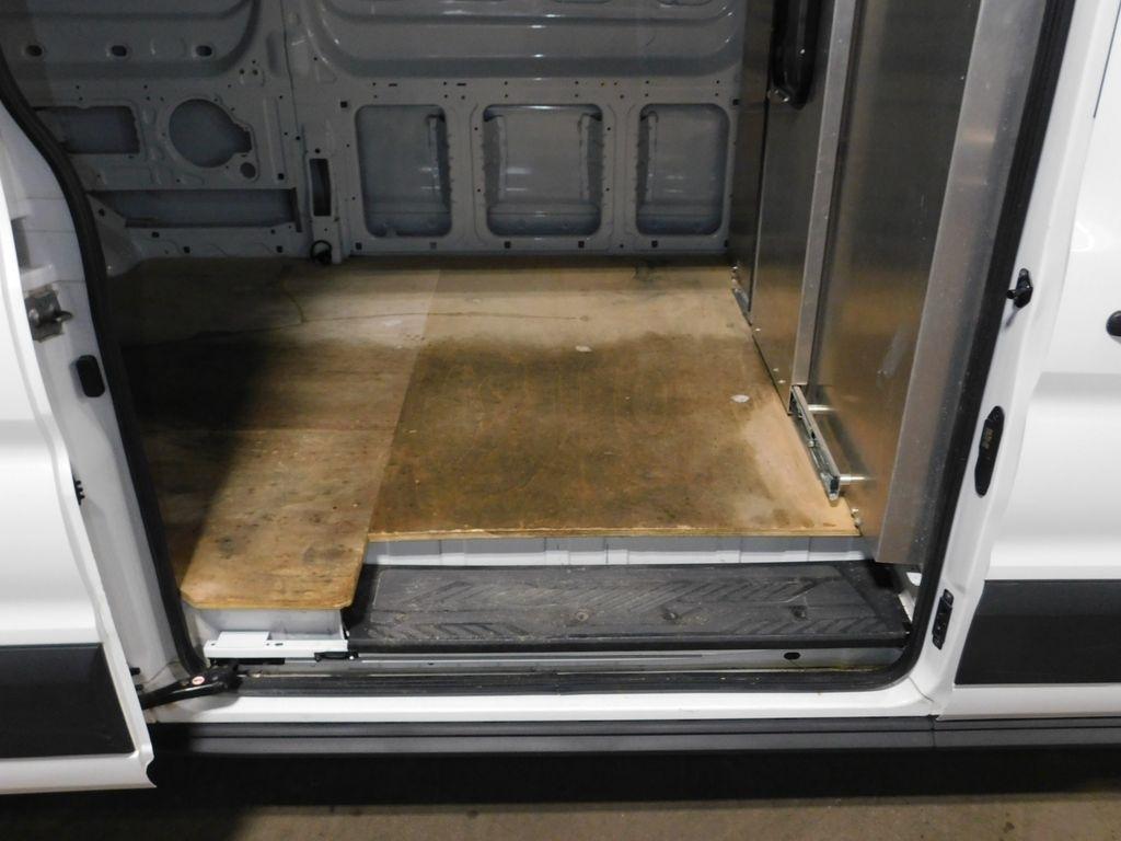 Ford Transit 250 Van High Roof w/Sliding Pass. 148-in. WB 2022