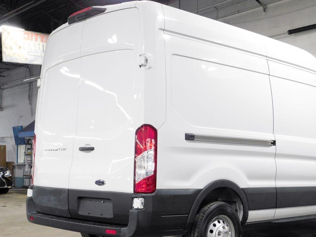 Ford Transit 250 Van High Roof w/Sliding Pass. 148-in. WB 2022