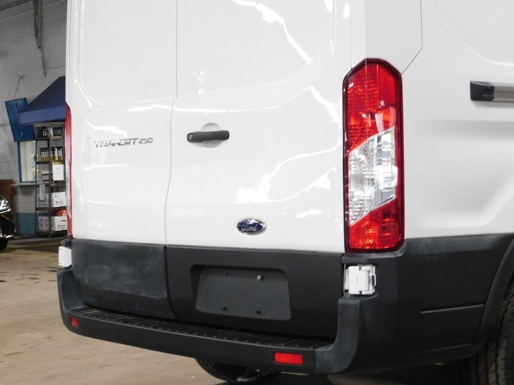 Ford Transit 250 Van High Roof w/Sliding Pass. 148-in. WB 2022