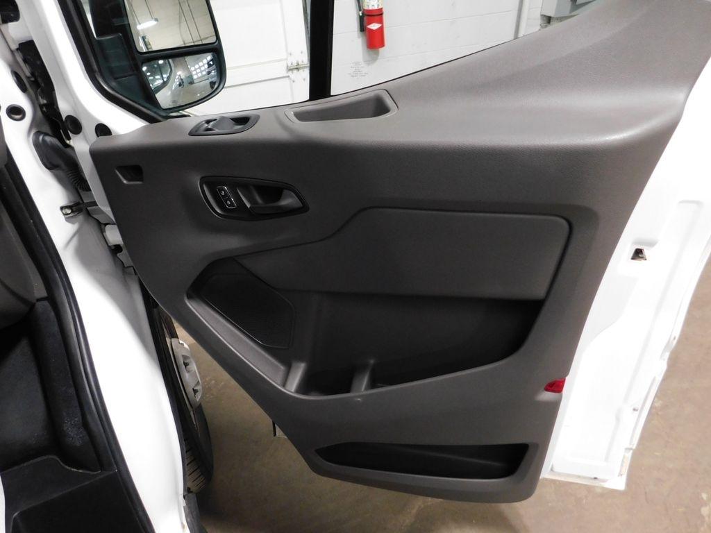 Ford Transit 250 Van High Roof w/Sliding Pass. 148-in. WB 2022