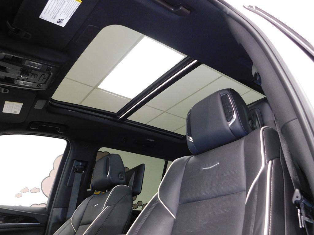 Cadillac Escalade ESV Sport AWD 2024