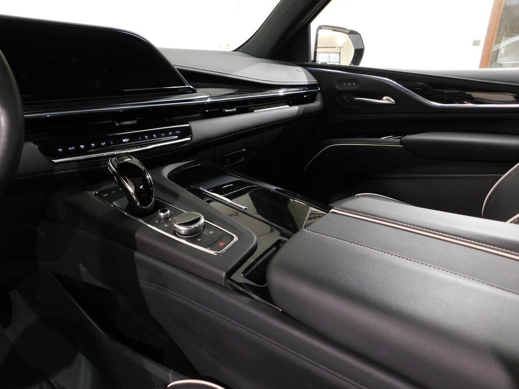 Cadillac Escalade ESV Sport AWD 2024