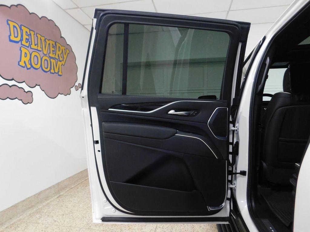 Cadillac Escalade ESV Sport AWD 2024