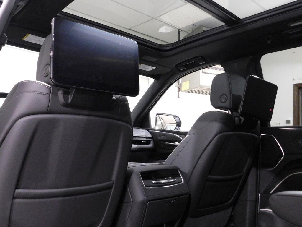 Cadillac Escalade ESV Sport AWD 2024