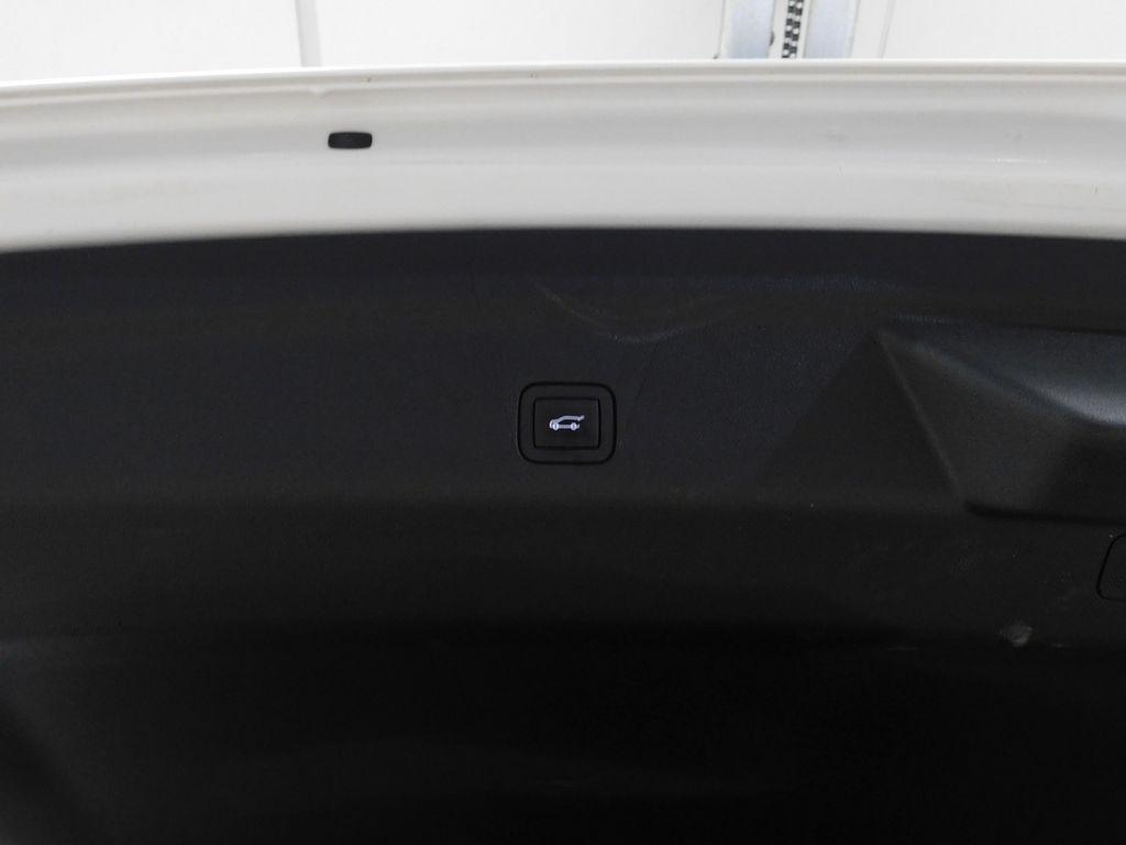 Cadillac Escalade ESV Sport AWD 2024