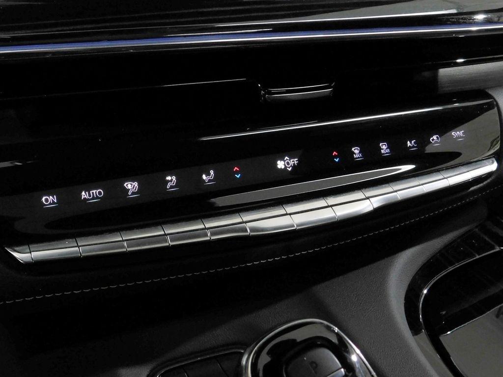 Cadillac Escalade ESV Sport AWD 2024