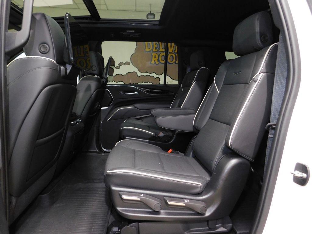 Cadillac Escalade ESV Sport AWD 2024