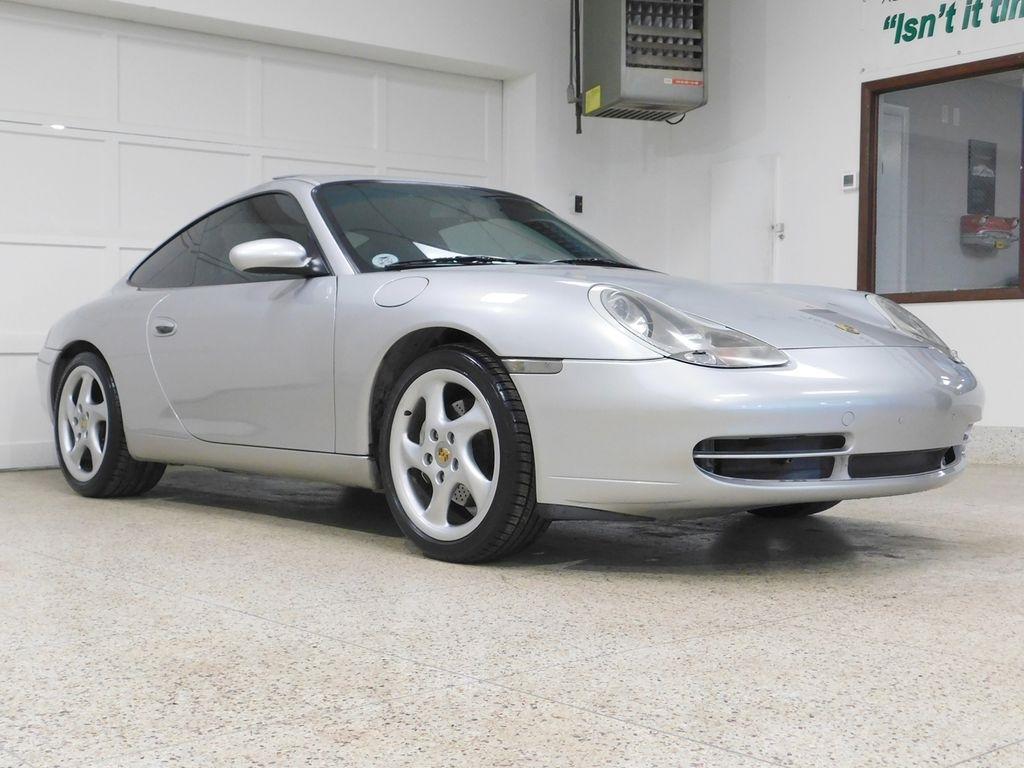 Porsche 911 Carrera 4 Coupe 2001