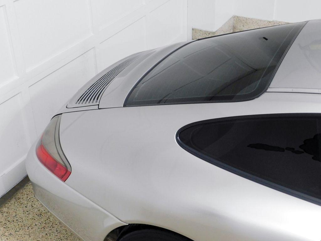 Porsche 911 Carrera 4 Coupe 2001