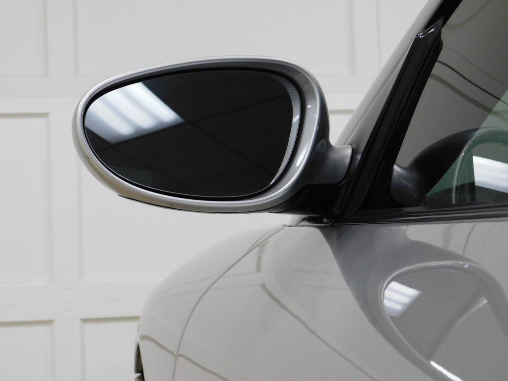 Porsche 911 Carrera 4 Coupe 2001