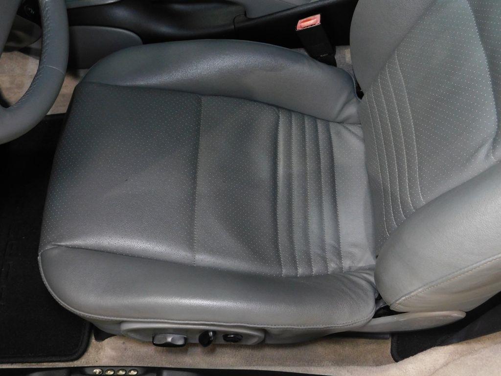 Porsche 911 Carrera 4 Coupe 2001