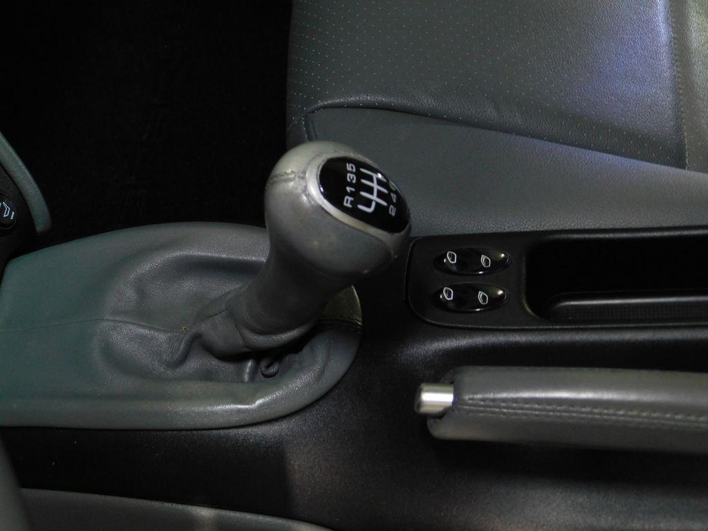 Porsche 911 Carrera 4 Coupe 2001