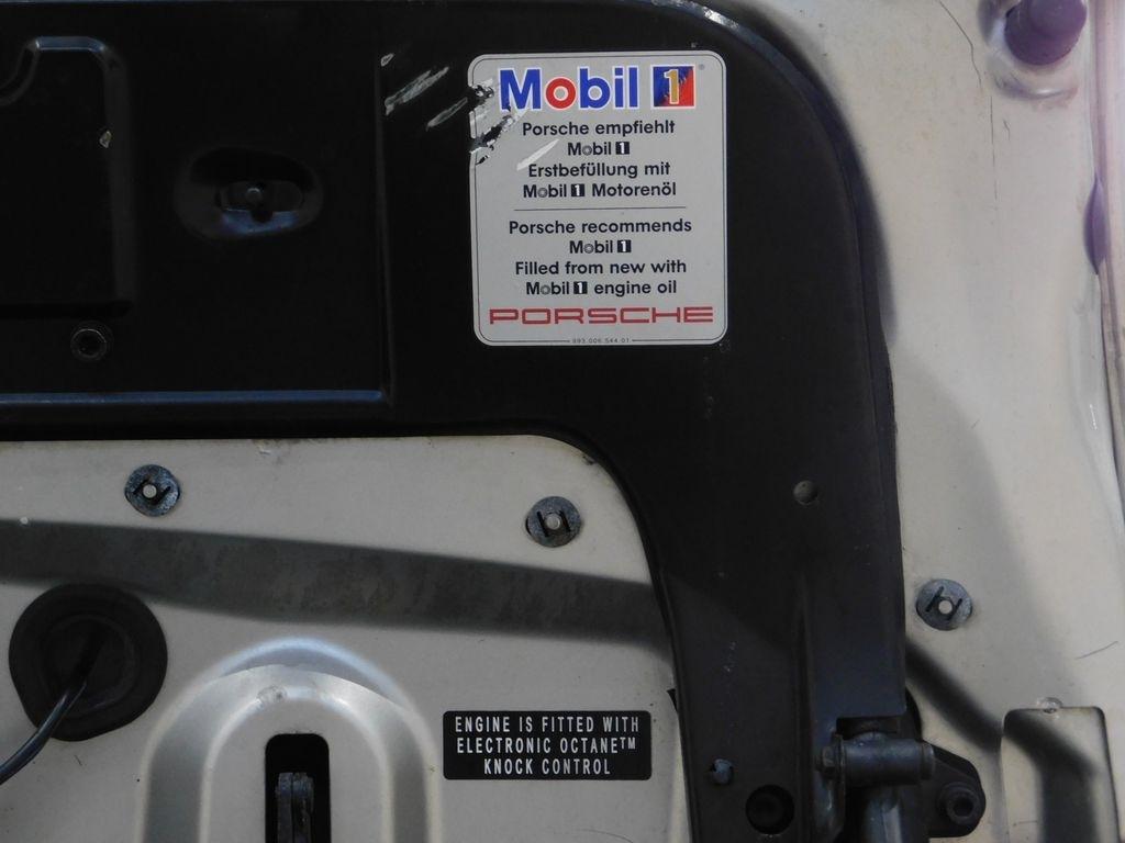 Porsche 911 Carrera 4 Coupe 2001