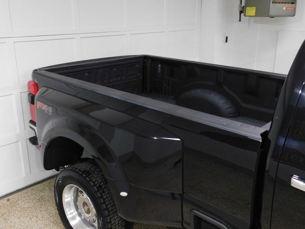 Ford F-450 SD King Ranch Crew Cab DRW 4WD 2024