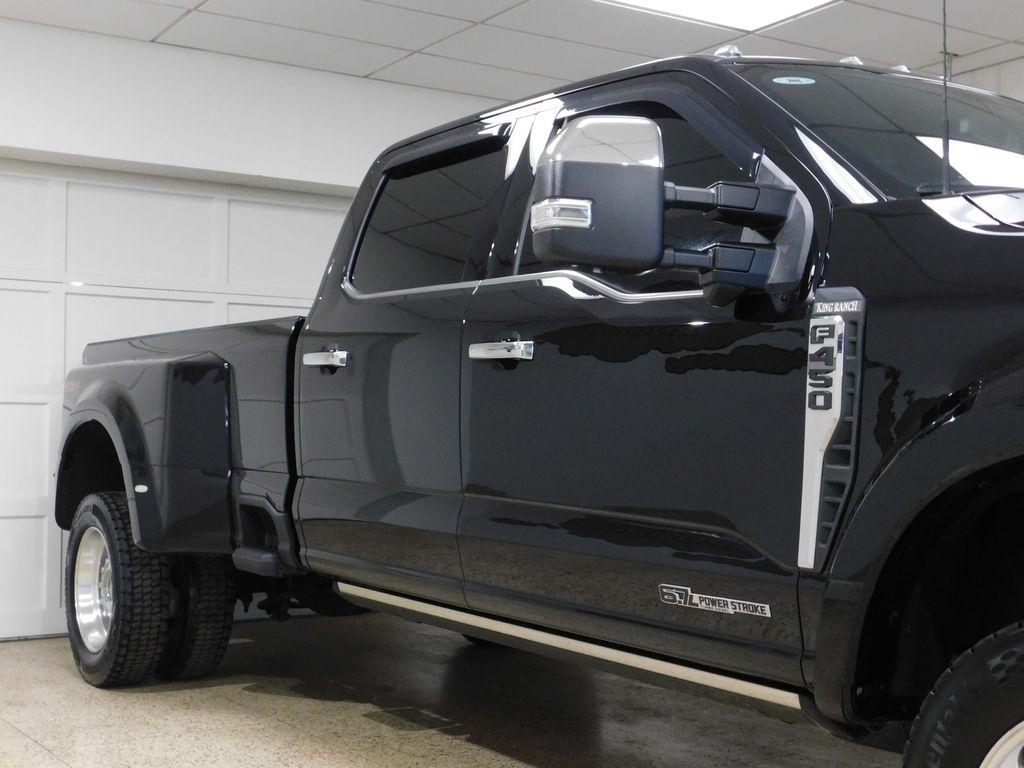 Ford F-450 SD King Ranch Crew Cab DRW 4WD 2024