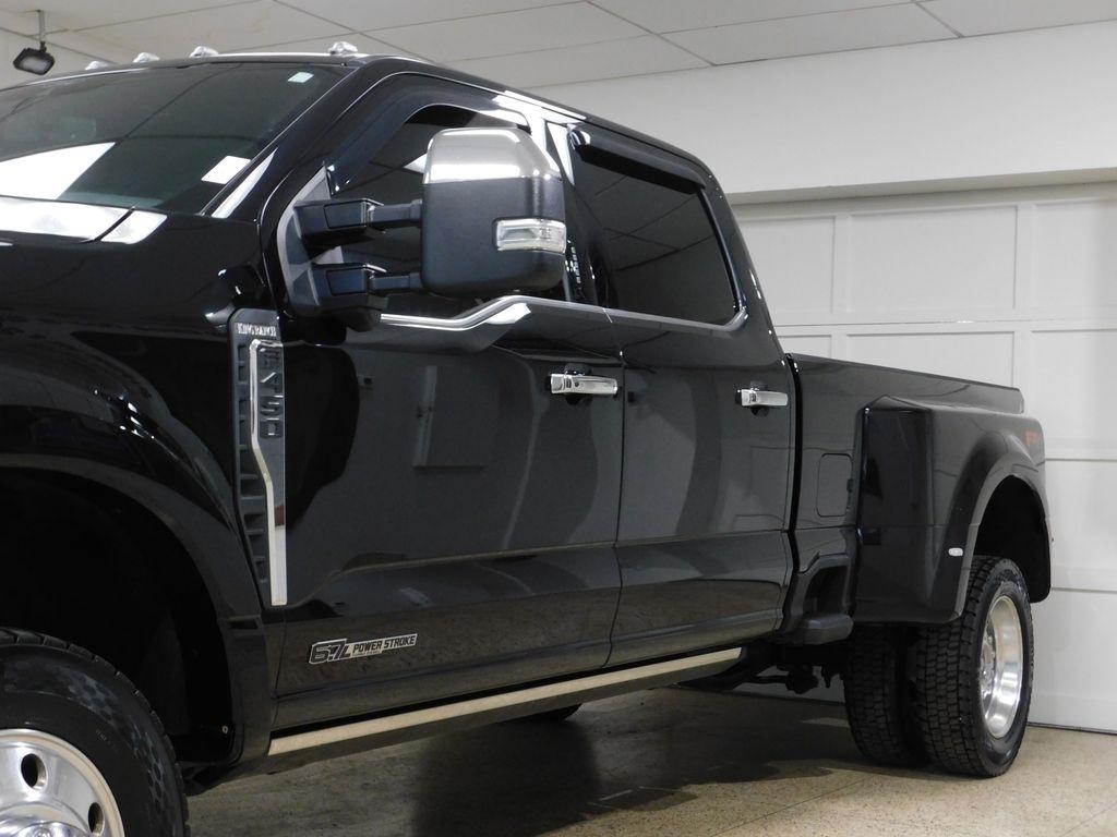 Ford F-450 SD King Ranch Crew Cab DRW 4WD 2024