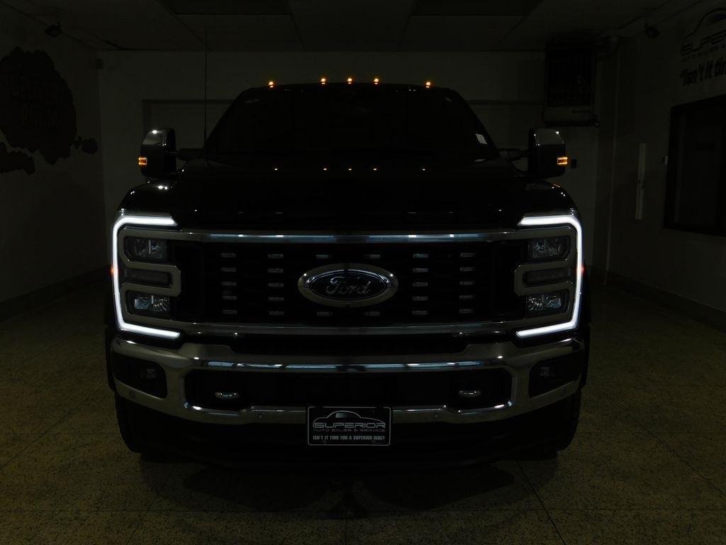 Ford F-450 SD King Ranch Crew Cab DRW 4WD 2024