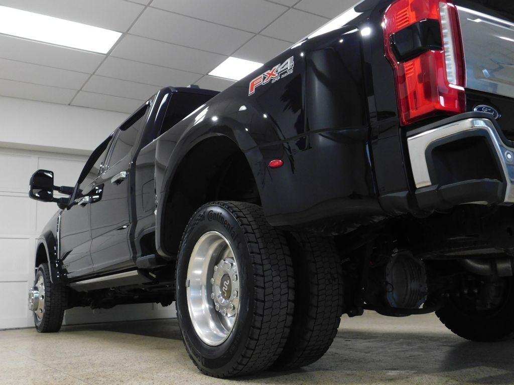 Ford F-450 SD King Ranch Crew Cab DRW 4WD 2024
