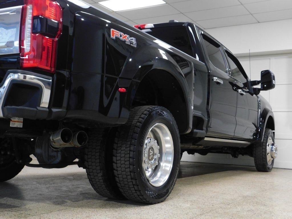 Ford F-450 SD King Ranch Crew Cab DRW 4WD 2024