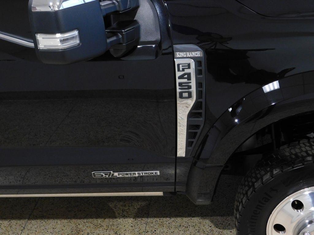 Ford F-450 SD King Ranch Crew Cab DRW 4WD 2024