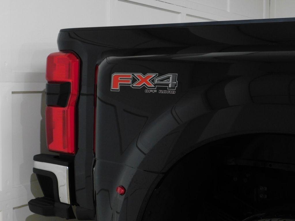 Ford F-450 SD King Ranch Crew Cab DRW 4WD 2024