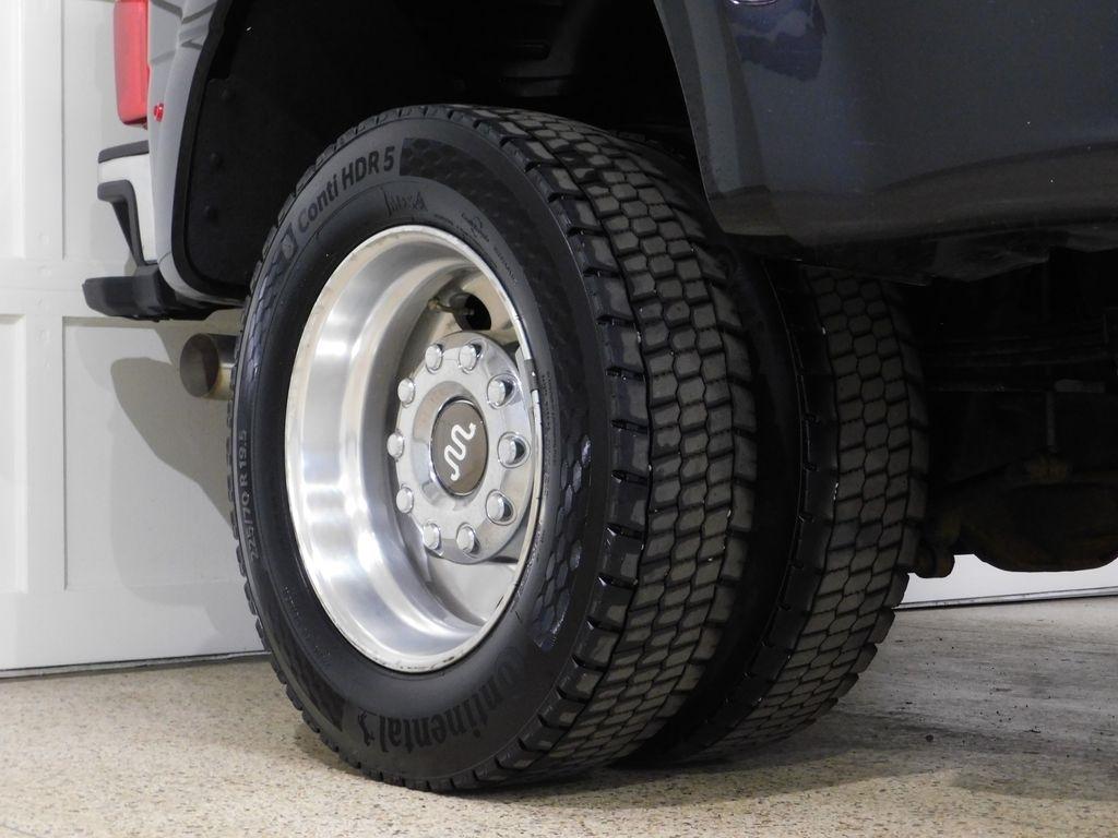 Ford F-450 SD King Ranch Crew Cab DRW 4WD 2024