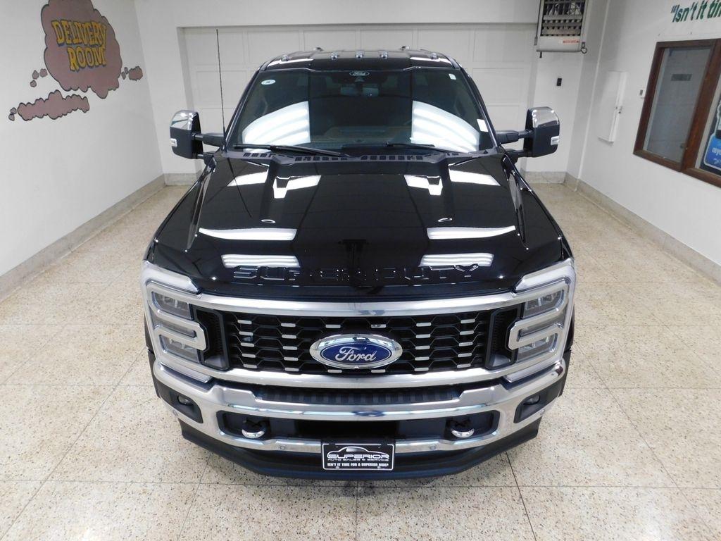 Ford F-450 SD King Ranch Crew Cab DRW 4WD 2024