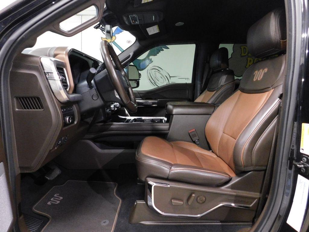 Ford F-450 SD King Ranch Crew Cab DRW 4WD 2024