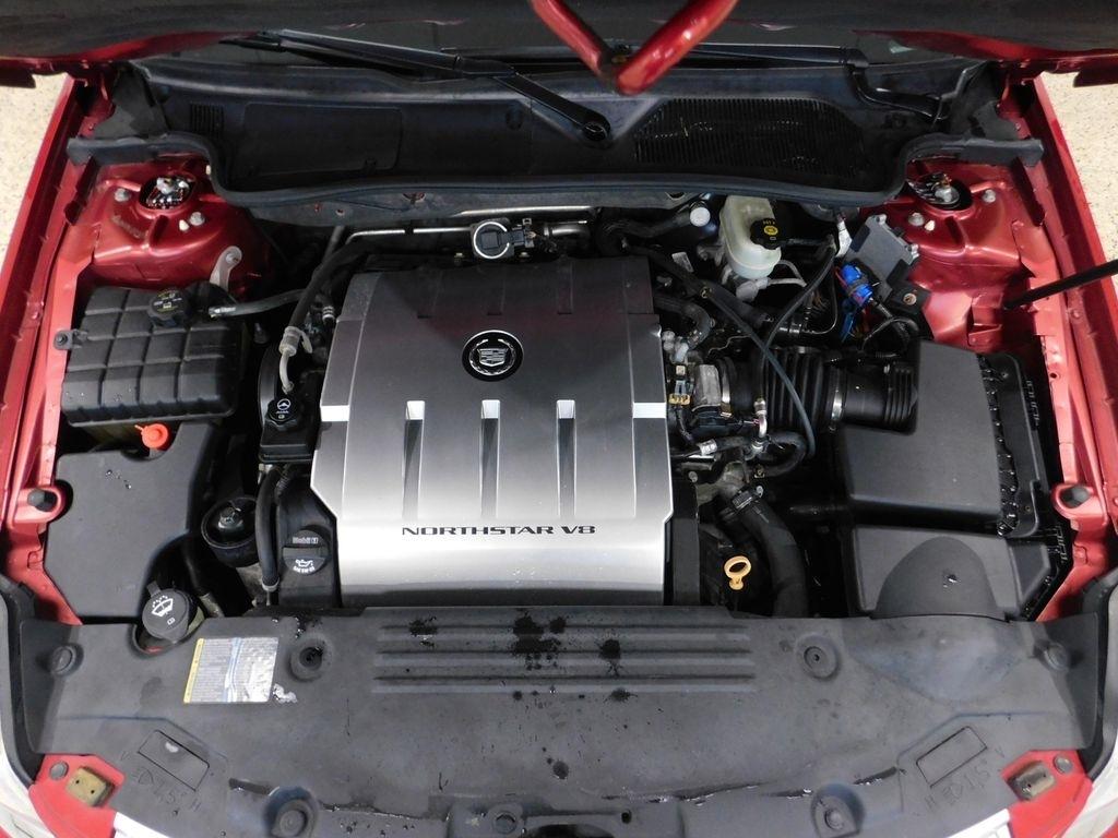 Cadillac DTS Luxury 2011
