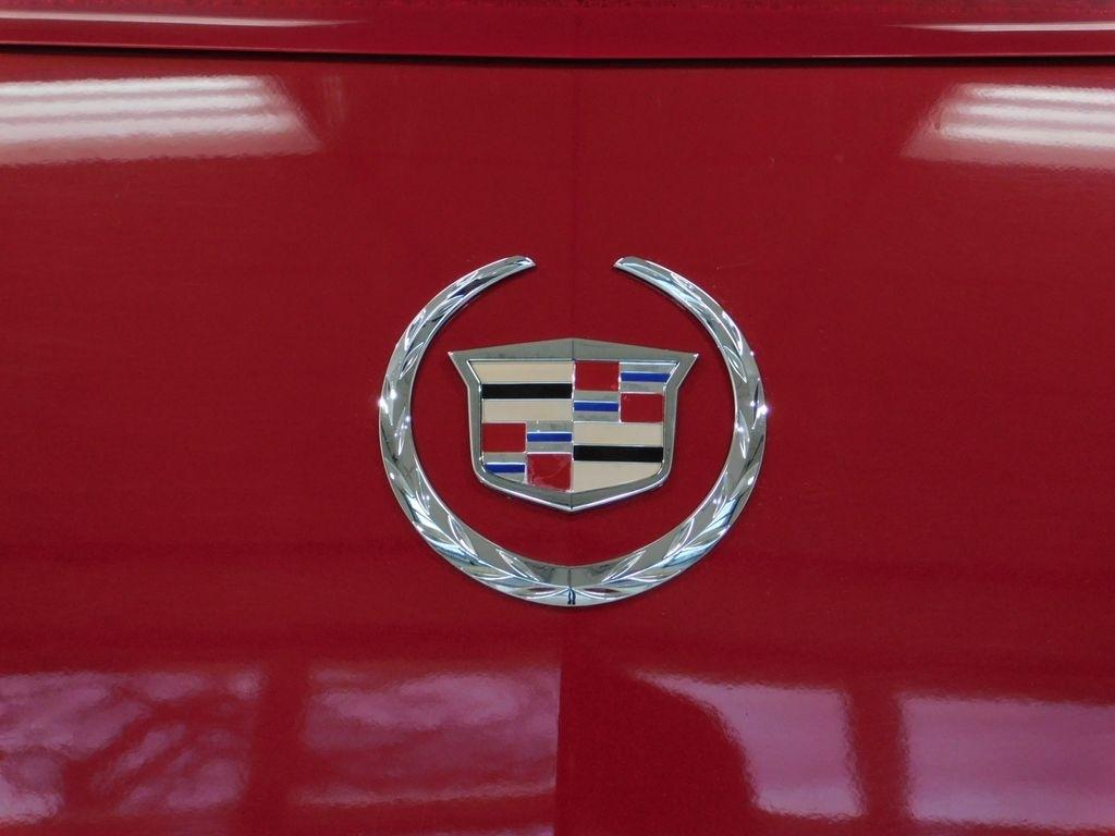 Cadillac DTS Luxury 2011