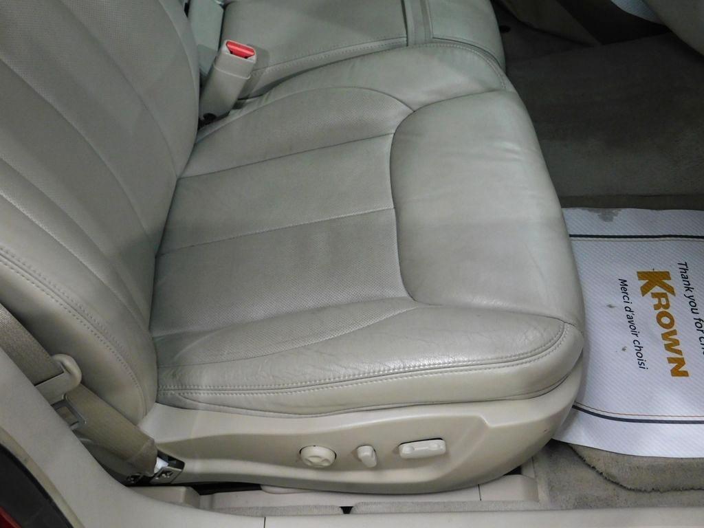 Cadillac DTS Luxury 2011