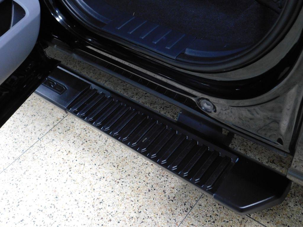 Ford F-250 SD XLT Crew Cab 4WD 2023