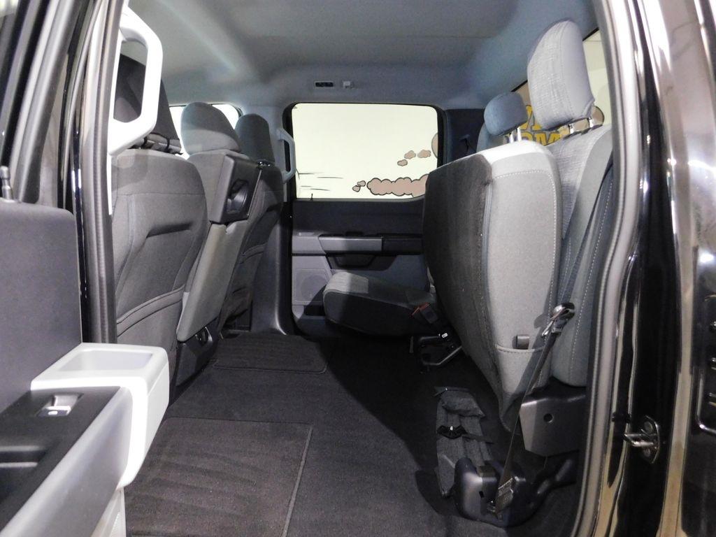 Ford F-250 SD XLT Crew Cab 4WD 2023