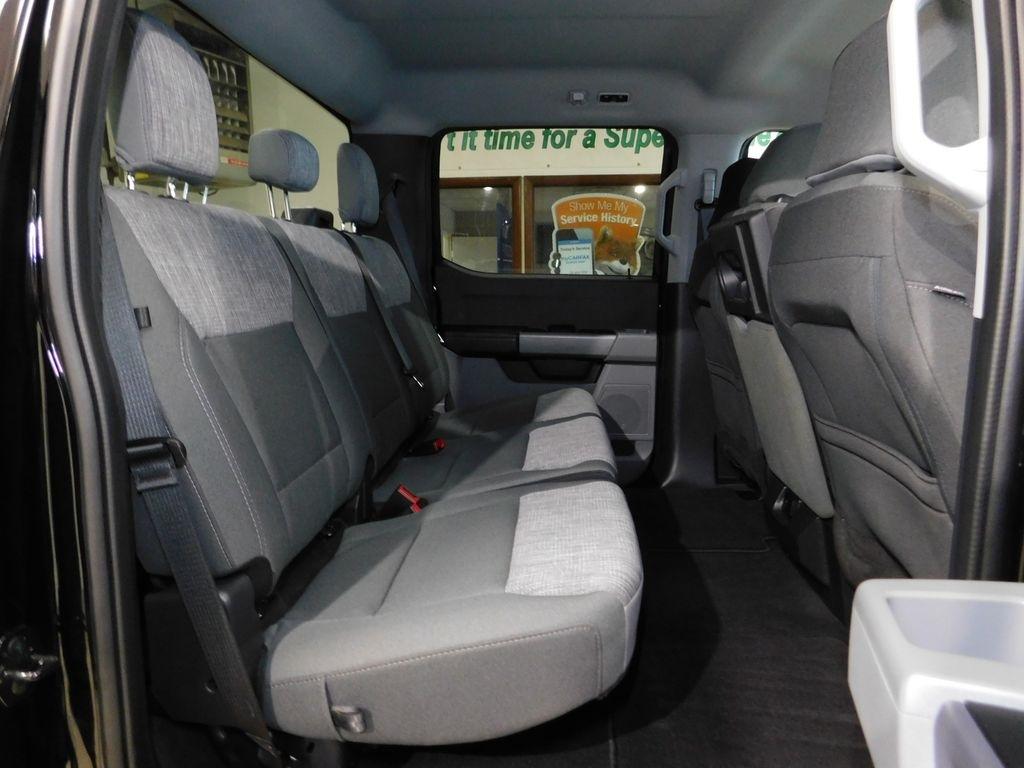 Ford F-250 SD XLT Crew Cab 4WD 2023